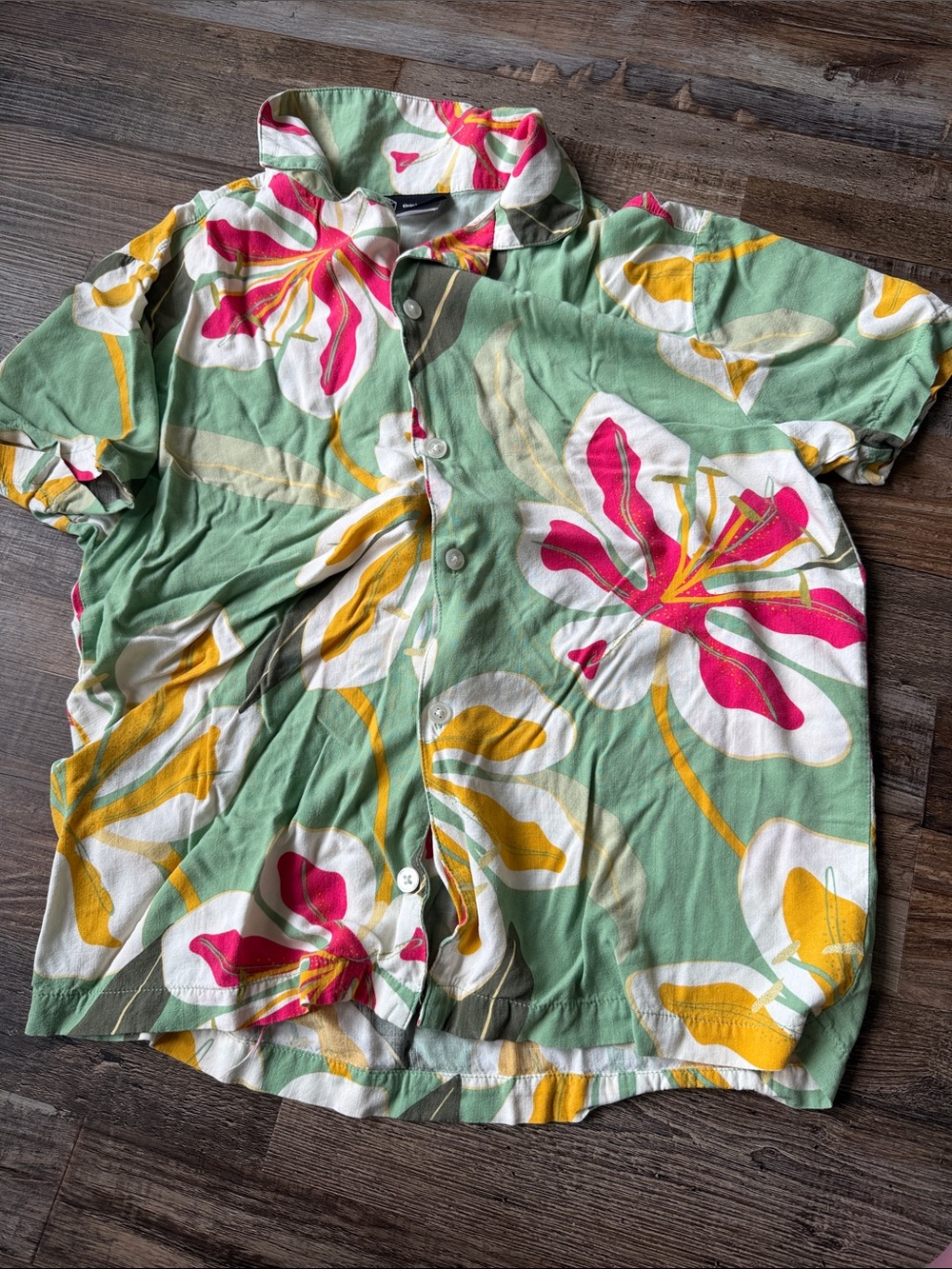 Original Use men’s floral rayon button front shirt men’s medium